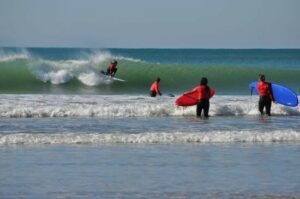 playas para hacer surf en cádiz